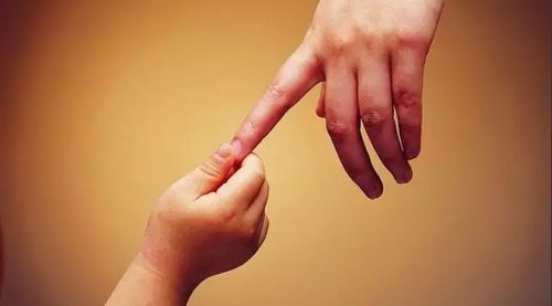 【见证】脖子得医治 - YF姐妹（4月20日）