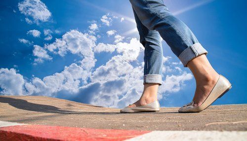 【见证】肚子疼痛得医治！ – JiaY姐妹 （1月22日）